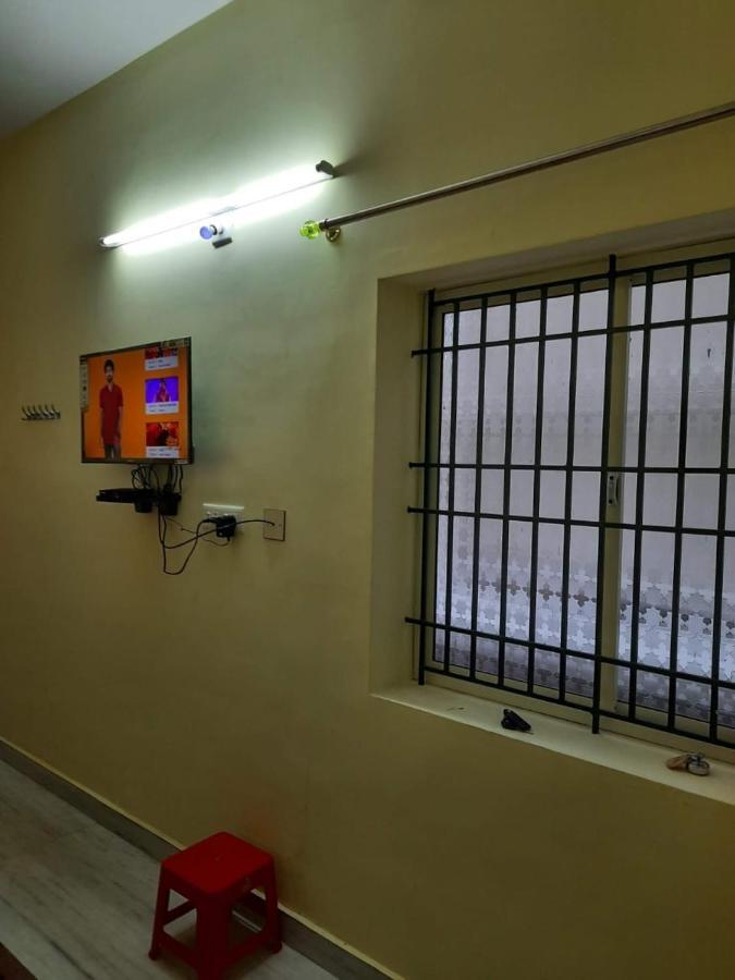 Raghavi Tourist Inn 2*